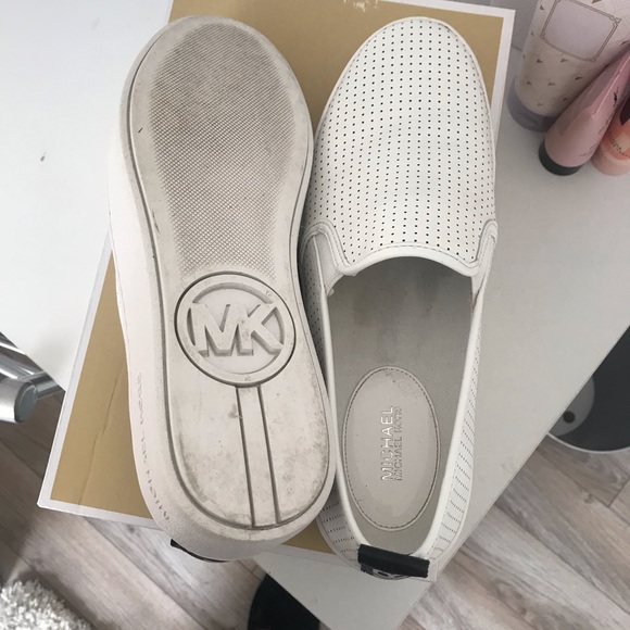 Michael Kors Teddi Slip On Sneakers size 9 - Picture 2 of 3